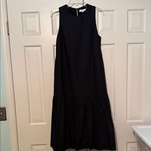 Moodie Black Sleeveless Midi Dress
